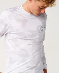 Hawaii Destination UPF Long Sleeve Rash Guard