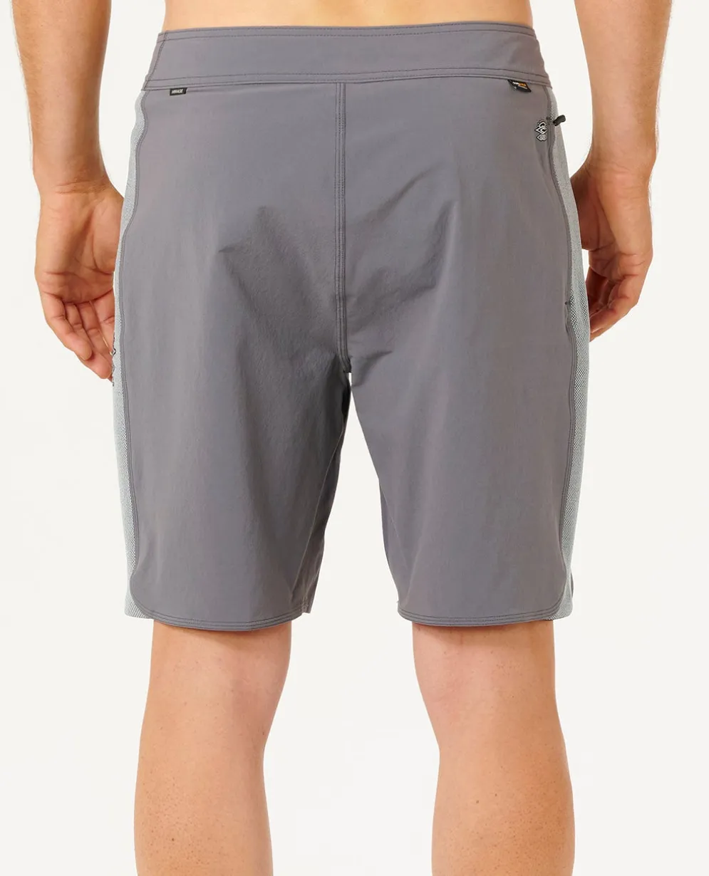 Mirage 3-2-One Ultimate 19" Boardshort