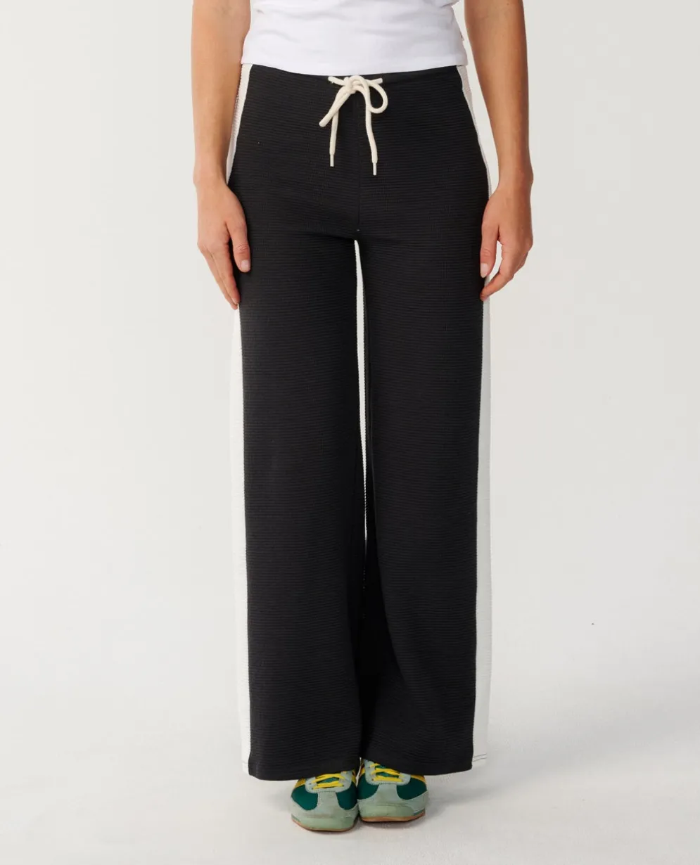 Retro Swell Wide Leg Pant