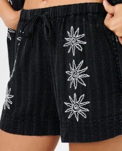 Topanga Embroidered Short